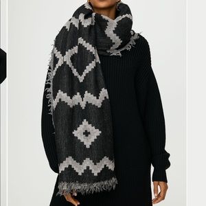 Aritzia Accessories - Wilfred Diamond Mosaic Blanket Scarf Aritzia Accessories - Wilfred Diamond Mosaic Blanket Scarf